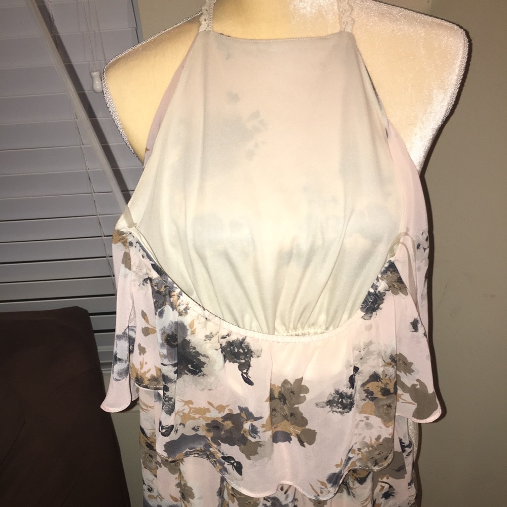Dainty Hooligan Floral Romper - Picture 3 of 3